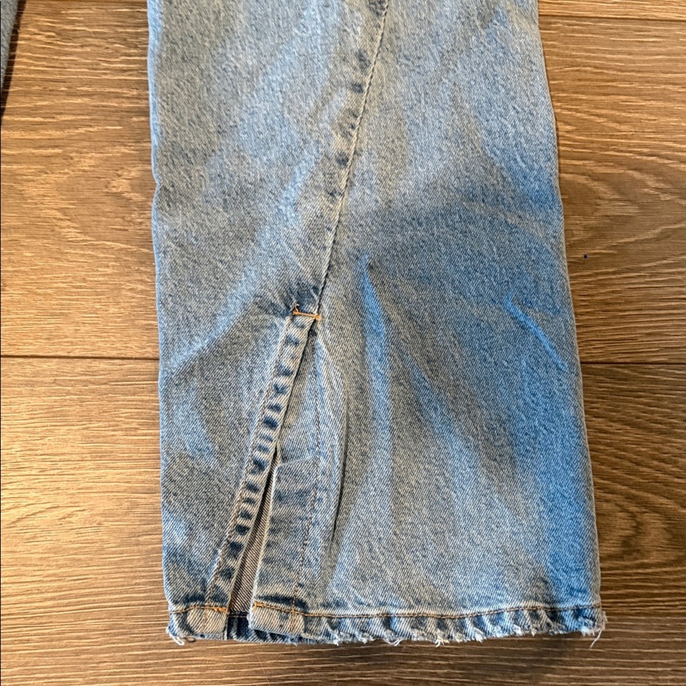 American Eagle Curvy 90s Bootcut Light Blue Flared Open Ankle Jeans - Picture 8 of 11